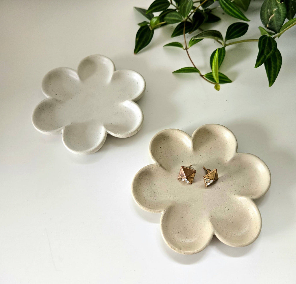 Flower Jewelry Tray by Plant 'er Here