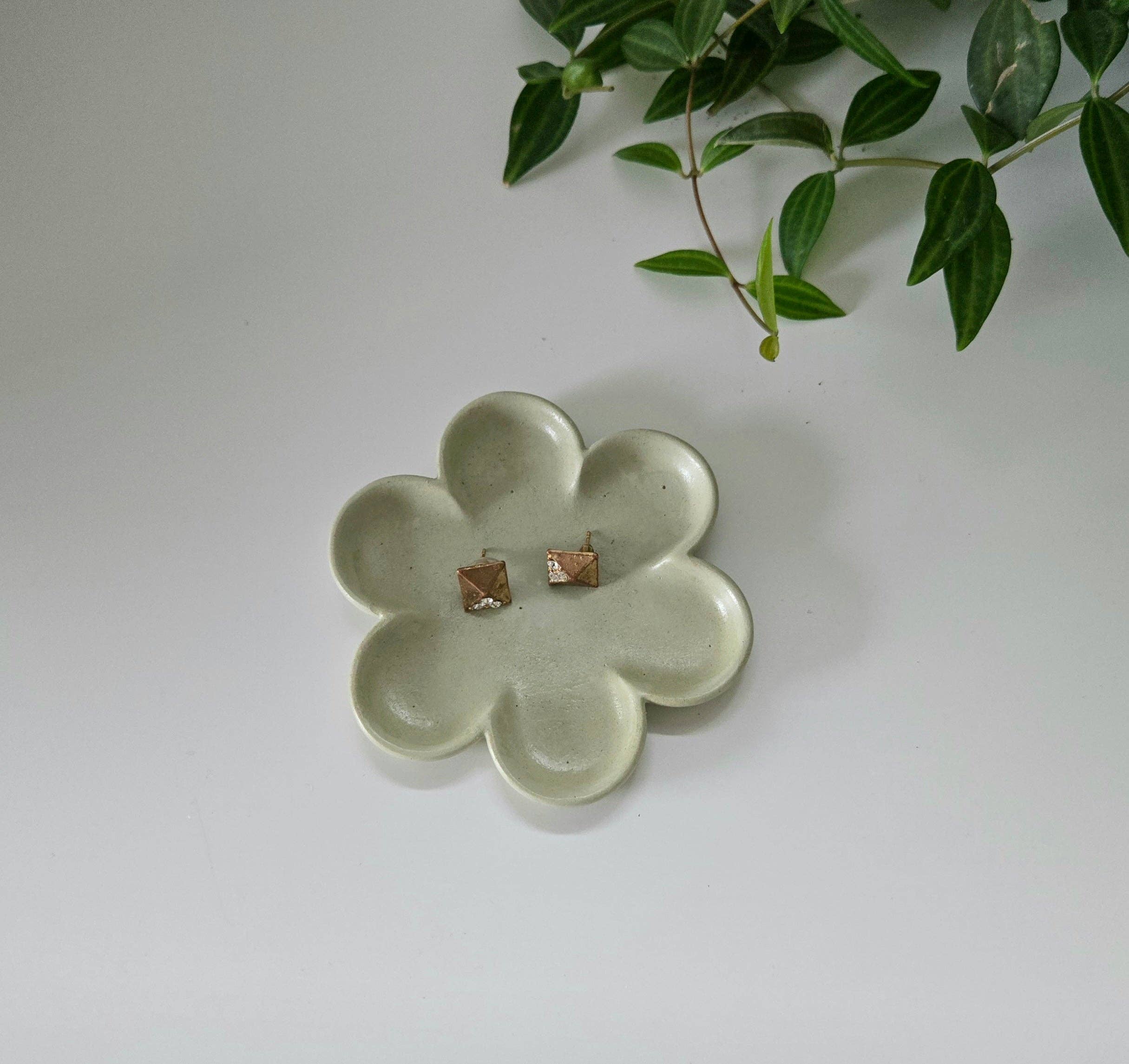 Flower Jewelry Tray by Plant 'er Here